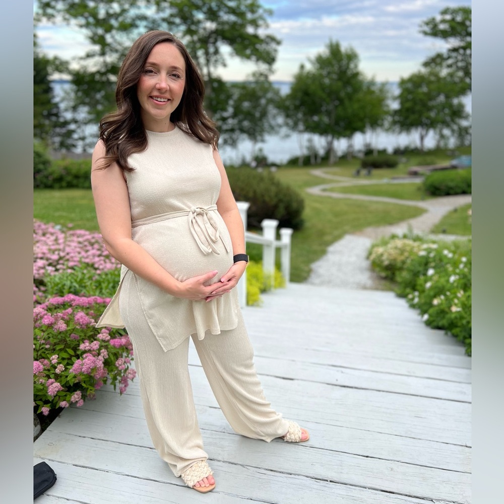 H&M cream maternity pant set